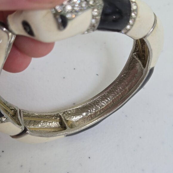 Vintage 80s Panda Bracelet Enamel Rhinestone Stretch Bangle Figural Silver Tone - Picture 8 of 10